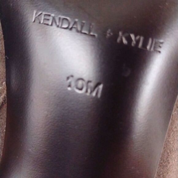 Kendall & Kylie Women’s Ankle Boot Pointed Toe Stiletto Heels Grey Suede Witchy - Picture 12 of 12